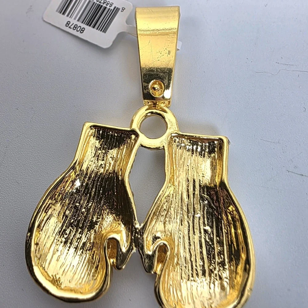 NEW Invicta Elements TKO Iced Out Pendant & 21.65